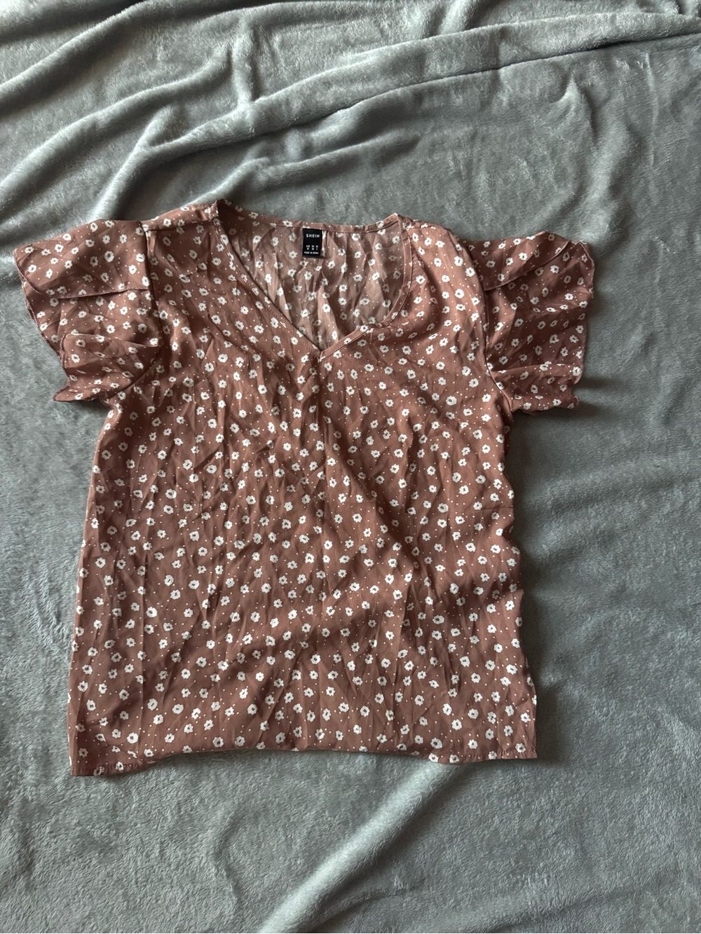 Mauve Floral V-Neck Puff Sleeve Top